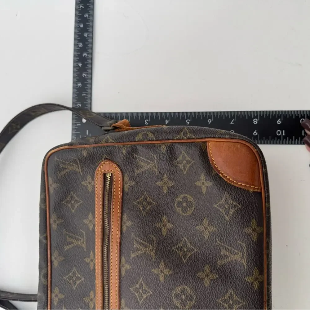 Louis Vuitton Brown Monogram Potomac top zip shoulder bag with adjustable strap